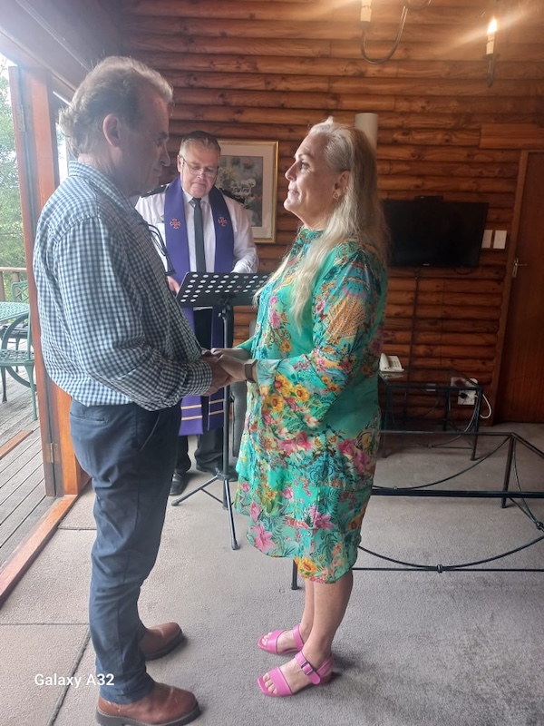Wedding ceremony by Dr. Gerrit Rademeyer in Bedford
