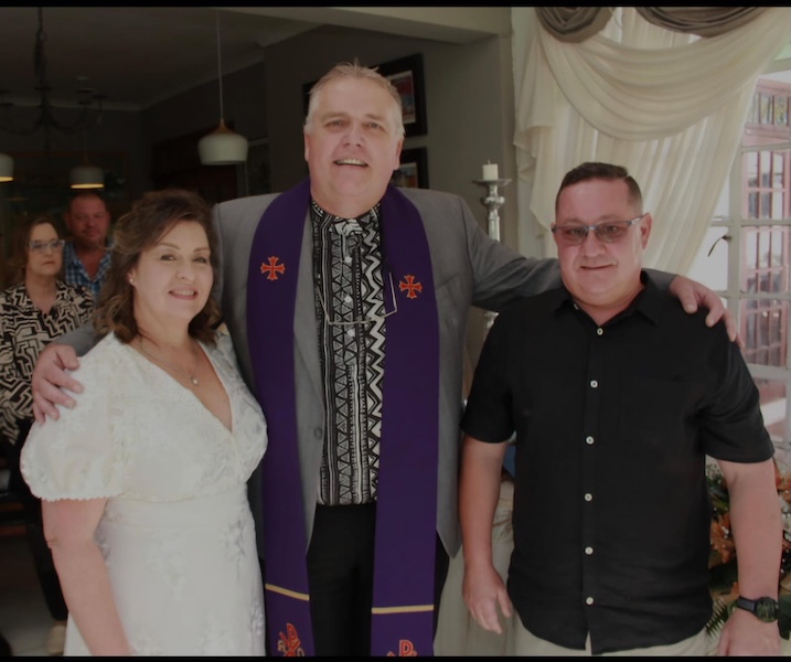 Wedding ceremony by Dr. Gerrit Rademeyer in Bedford